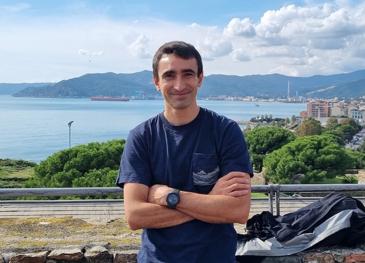 Nicola Casiraghi's picture with sea in the background
